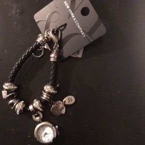 NEW YORK & COMPANY BRACELET